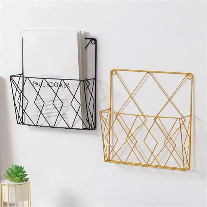 Élégant porte-courrier en fer