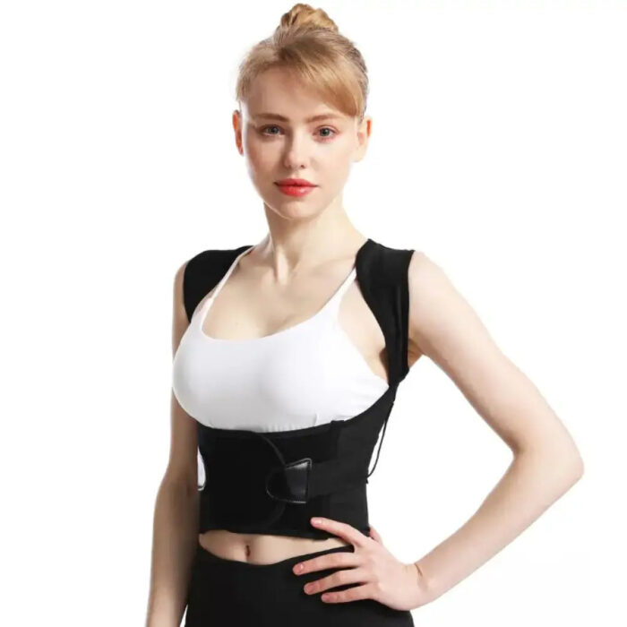 gilet rose et noir posture